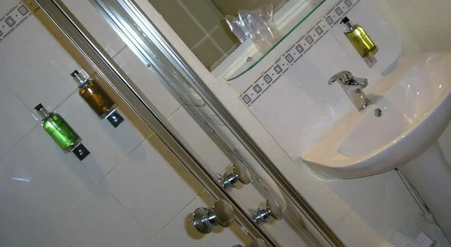 Номер Standard The Robertson Arms Hotel