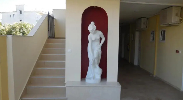 Hotel Venus, Book Hotel  