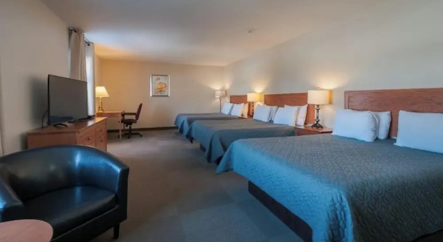 Шестиместный семейный номер Standard Hotel & Suites Monte-Cristo