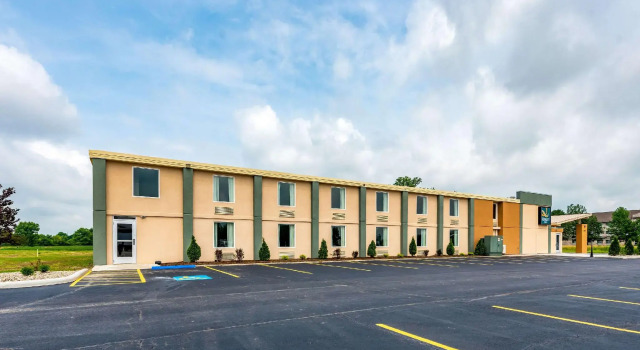 Полулюкс Red Lion Inn & Suites Bucyrus North