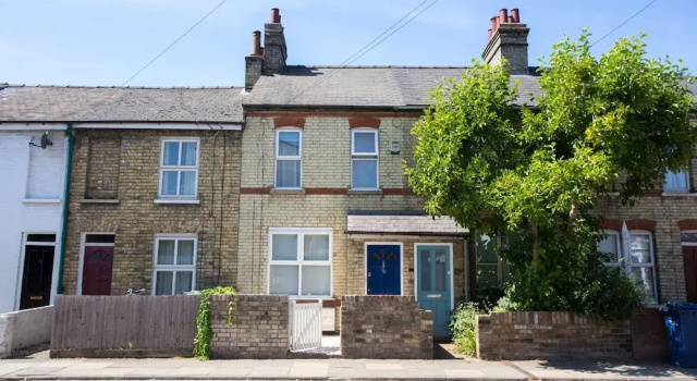 Stunning House in Historic Central Cambridge for 7, Забронировать Отель Отели Кембриджа 3 звезды, рядом с Колледж Сент-Джонс, 3*