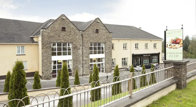 Riverside Park Hotel, Book Hotel Macroom County Cork