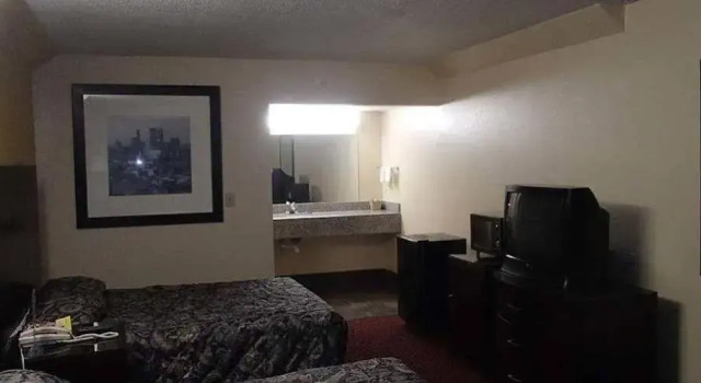 Royal Inn Lafayette