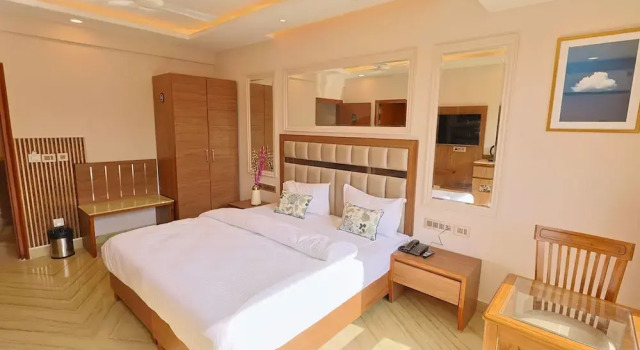 Студия Business FlxHo Horizon ONE - Luxury Hotel & Residences Golf Course Road, 2 Min from 42-43 Metro Station