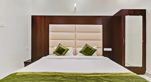 Номер Standard Treebo Resto- Near Lucknow Railway Station