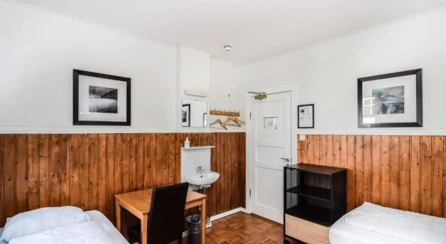 Трёхместный номер Guesthouse Aurora