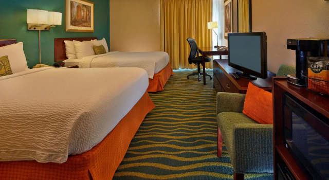Четырёхместный номер Standard Fairfield Inn and Suites by Marriott Palm Beach