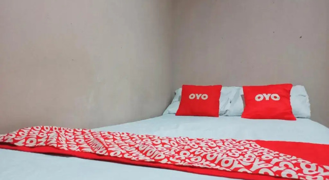 Camera Standard SPOT ON 91336 Guesthouse Tarumanegara