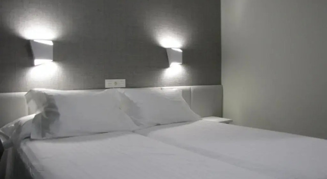 Трёхместный номер Standard Hotel Ton