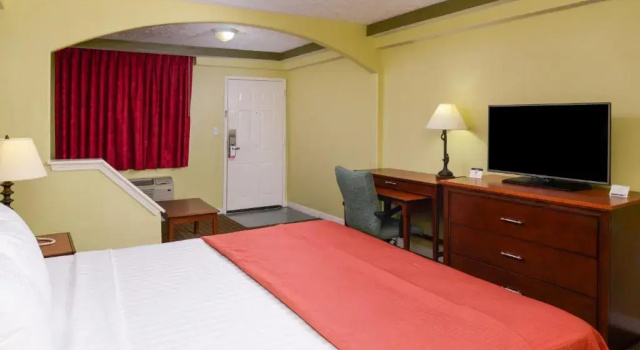 Люкс Americas Best Value Inn & Suites Waller/Prairie View