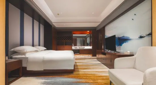 Люкс Grand HongHeYi Boutique Hotel