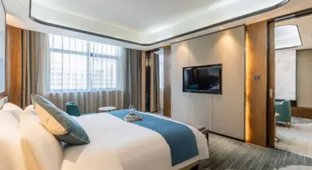 Люкс New Century Manju Hotel