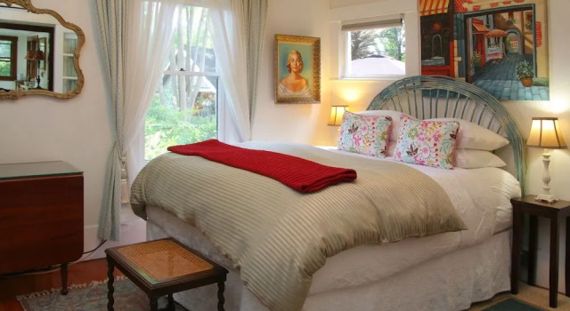 The Giraffe Inn at Old Parks Manor, Book Bed and Breakfast Napa Napa Valley Wine Country