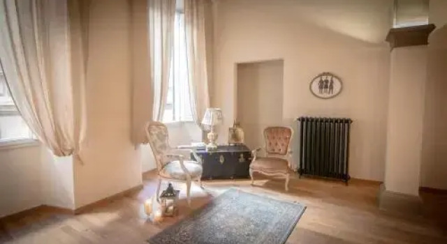 Residenza DEpoca Giraldi, Забронировать Отель Уффици Флоренция, рядом с Дом Буонаротти