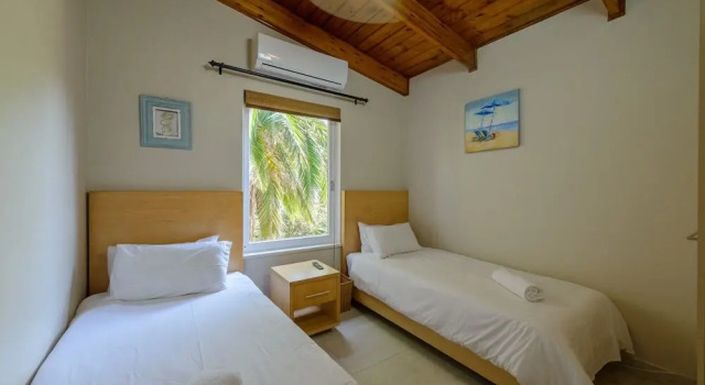 San Lameer Villa Rentals  3104