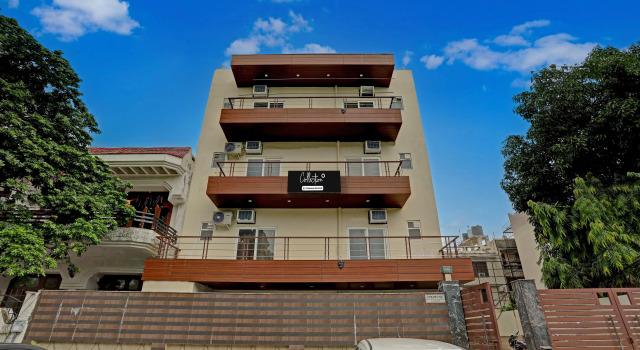 Classic With Balcony Admire55, Забронировать Дом для отпуска Нойда штат Уттар-Прадеш