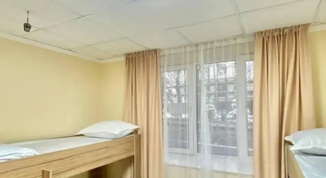 Bed in slaapzaal (slaapzaal voor mannen) Alma-Ata Hostel