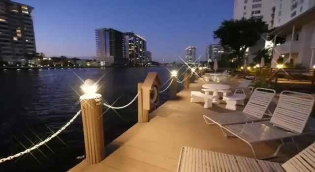 Апартаменты Oceanfront Oasis Charming 1BR Getaway