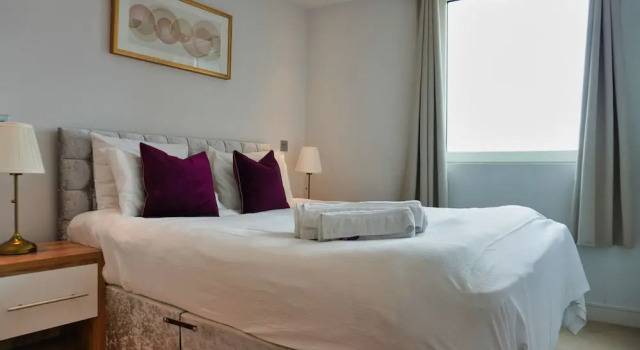 Апартаменты с 2 комнатами с балконом Gunwharf Quays Harbour Apartments