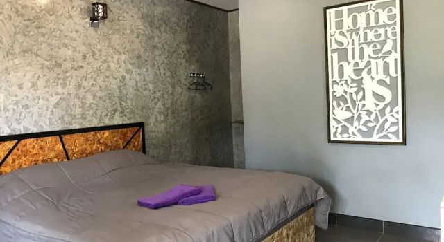 Happy Resort, Varaa Lomakeskus Hotellit North-Eastern Thailand pysäköinnillä, Pysäköinti