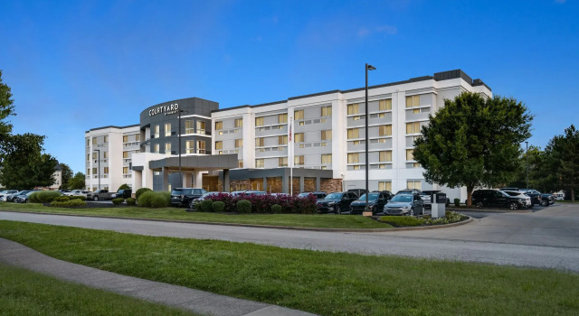 Courtyard by Marriott Evansville East, Boek Hotel Hotels in Indiana met ontbijt, Ontbijt