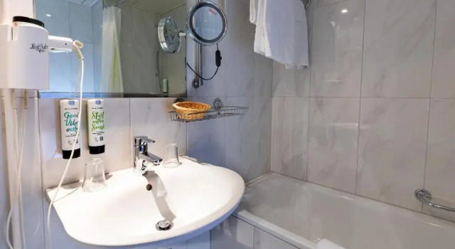 Номер Standard Hotel Linde - 24h Self Check-in
