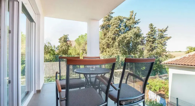 Апартаменты Modern Newly Built Apartment, Geat Location, Private Parking Space, WiFi