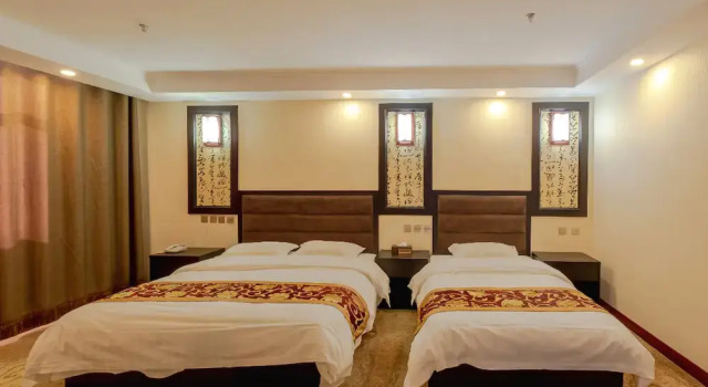 Yanlong Hongshun Hotel, Book Hotel Chengde Hebei