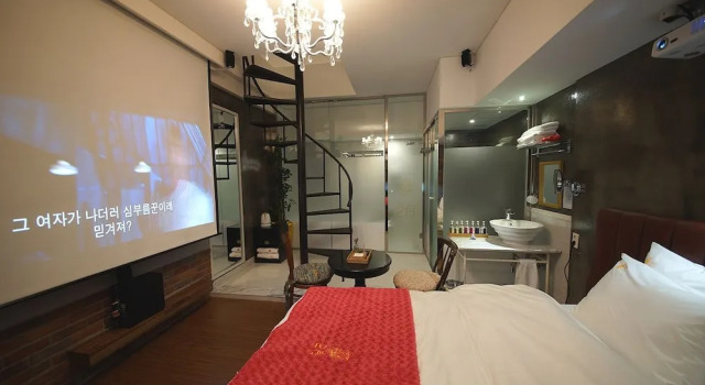 Suite individual February Hotel Apsan
