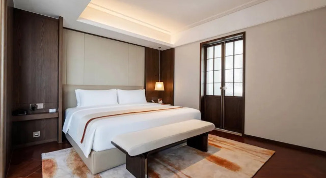 Люкс Royal Howard Johnson By Wyndham Phnom Penh Tk