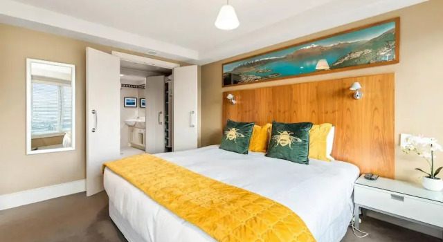 Chambers City Centre Penthouse, Забронировать Отель Куинстаун 