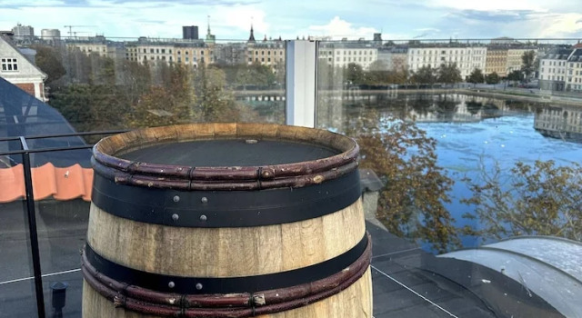Апартаменты Central Penthouse With Private Rooftop Terrace