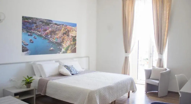Двухместный номер Deluxe с балконом Rooms Stazione Centrale
