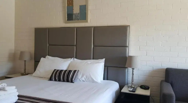 Номер Standard с видом на озеро Hibiscus Lakeside Motel