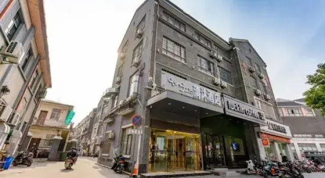 Qingmu Hotel (Hexian Xiaoshikouzhen Huai Commercial Street), Rezervovat Hotel Hexian Čína