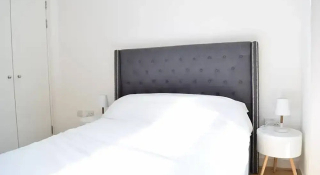 Modern 1 Bedroom Flat in Canary Wharf, Забронировать Отель Отели Англии 3 звезды, 3*