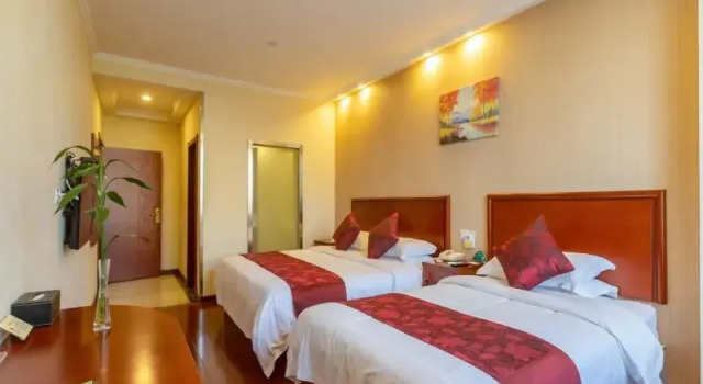 Люкс GreenTree Inn HuZhou AnJi YingBin Avenue Express Hotel
