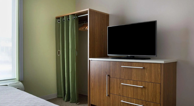 Двухместный люкс Home2 Suites by Hilton Greenville Airport