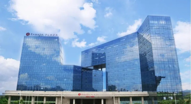 Двухместный номер Superior с видом на сад Ramada Plaza Liuzhou Liudong
