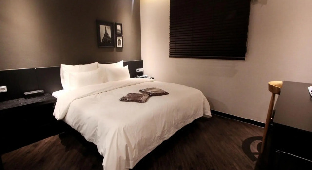Двухместный номер Standard DUBLIN Hotel