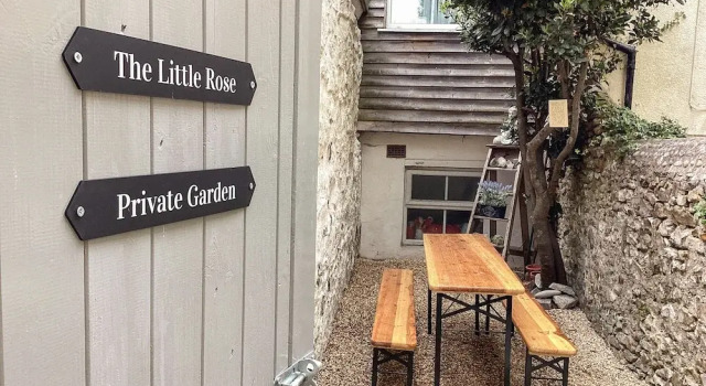 The Little Rose, Varaa Lomakoti Mökit kohteessa Merseyside, Mökki