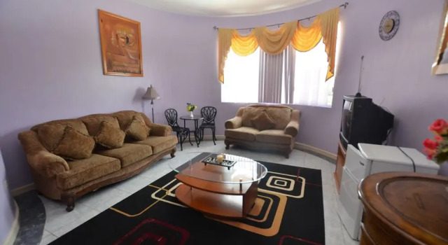 Dream Castle Villa, Montego Bay 8BR, Rezervovat Hotel Hotely v Montego Bay Coast s parkováním, Parkování