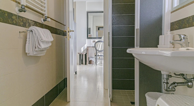 Полулюкс Hotel Metropolitan - Bianchi Hotels