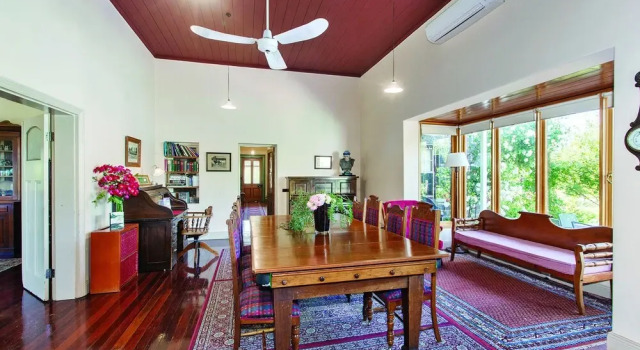 Lochinver Farm Homestead & Cottages, Book Landbrugsophold Hoteller i Maryborough med parkering, Parkering