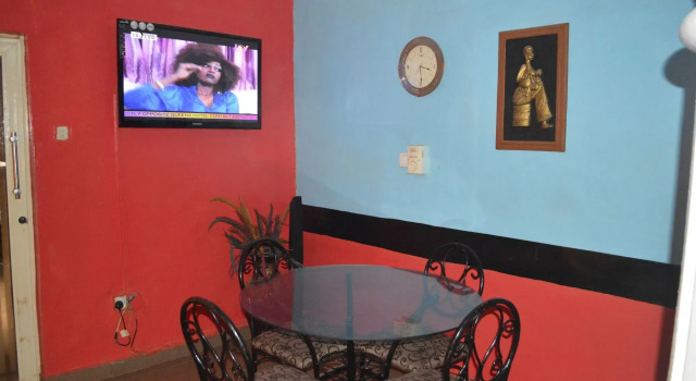 Hardrock Hotel and Suites Ltd, Buchen Sie Hotel Hotels in Lagos mit Frühstück, Frühstück