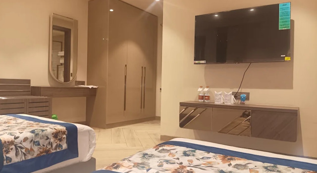 Qotel Signature Coleman Janakpuri Near District Centre & Pacific Mall, Забронировать Отель Отели Нью-Дели с завтраком, Завтраки