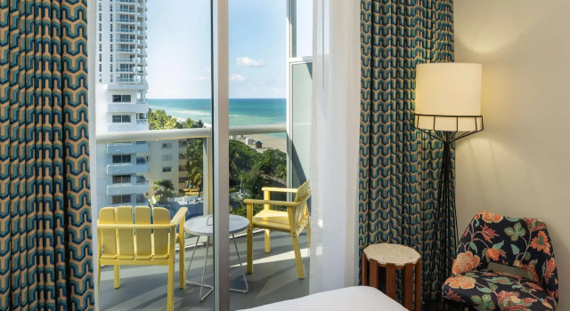 Двухместный номер с балконом и с видом на океан Курорт Andaz Miami Beach Resort & Spa