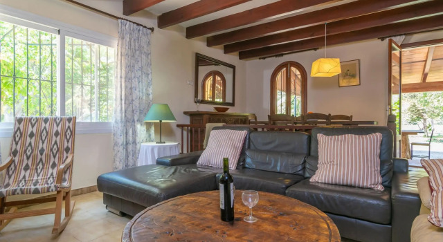 CAN CAPULLA 6 - Chalet for 6 people in Ses Covetes (CAMPOS)., Book Chalet Sommerhuse i Ses Covetes, Hytte