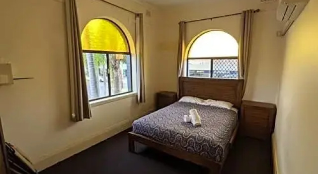 Апартаменты Australian Hotel