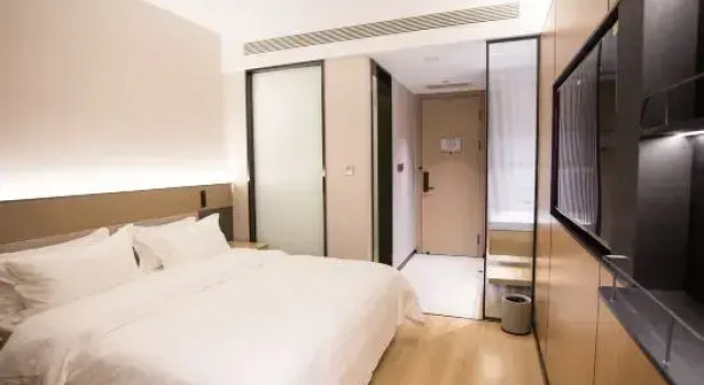 Elong R.YUN Hotel (Shenyang Faku), Book Hotel Shenhe 